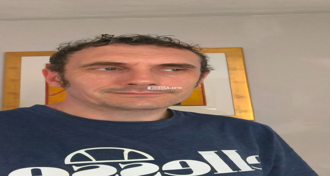English male (42) looking for