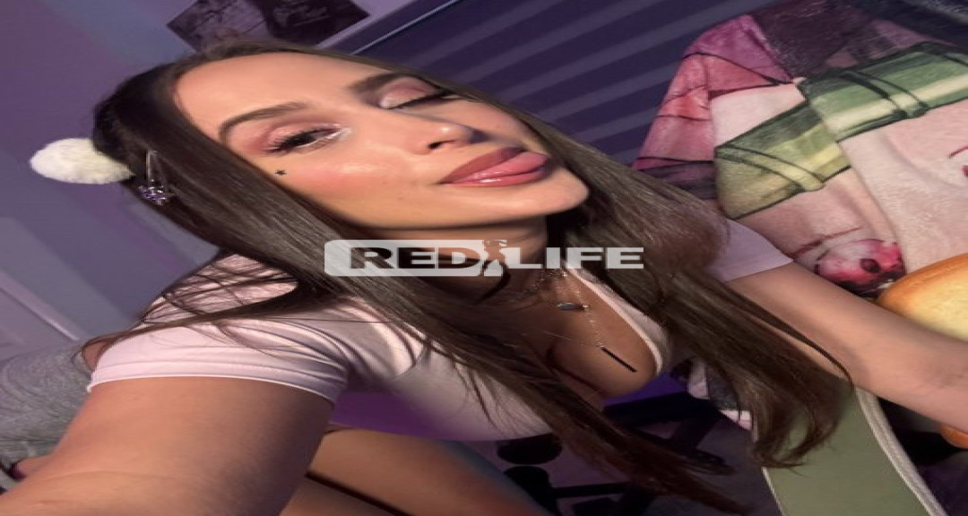 I offer doggy, cowgirl, squirting,