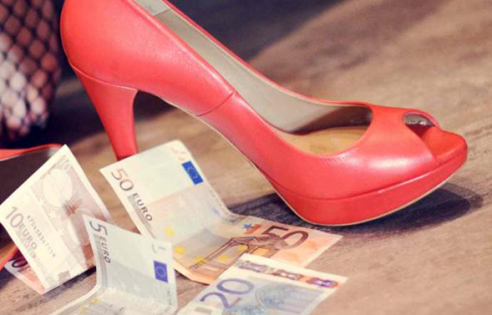 hire girls for escorting