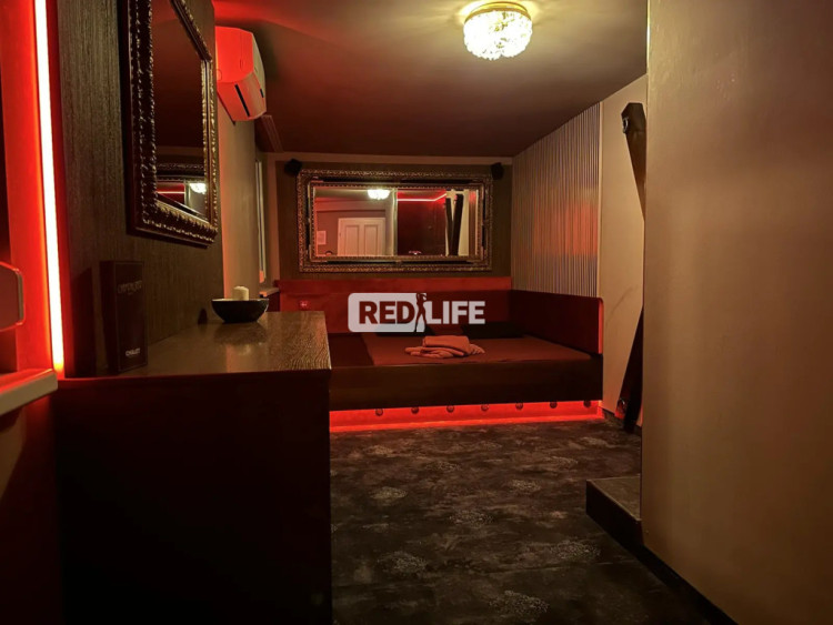 chalet escort job friendly team
