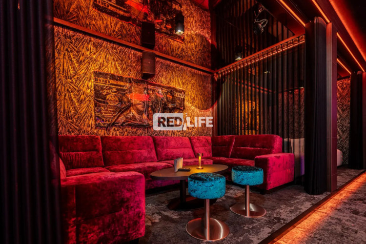 elite club exclusive environment Nightclub