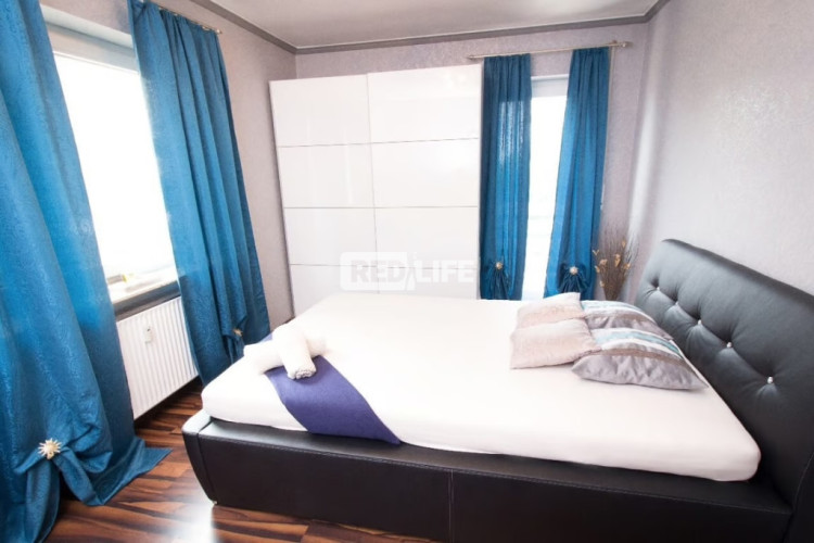 female owner fixed rent private