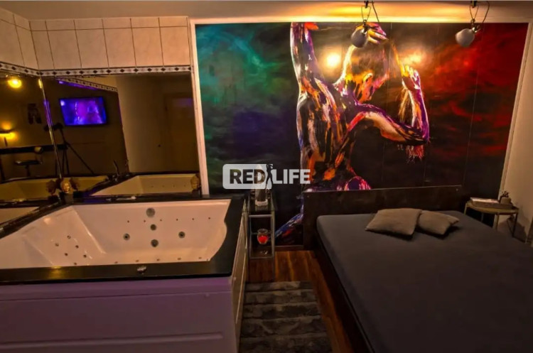 erotic studio escort job Leguan